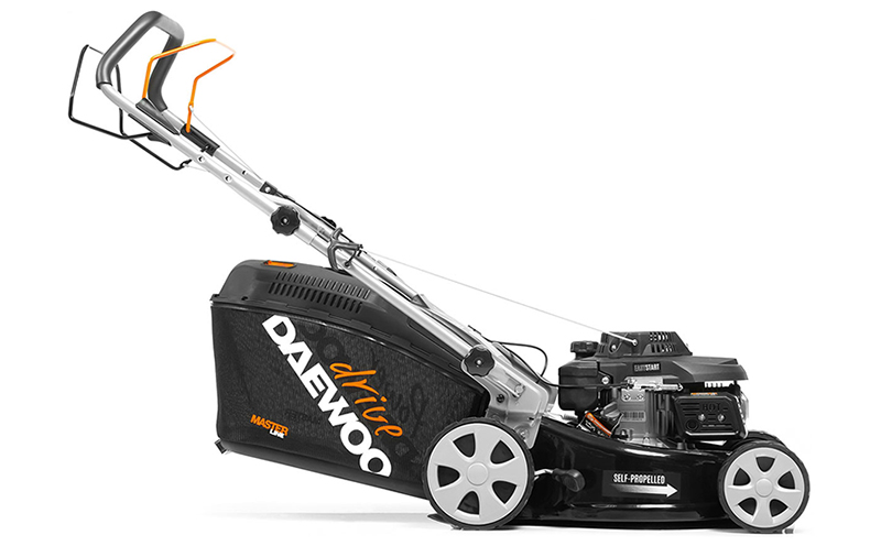 Daewoo Power Products DLM 45SP - işletmelerin bölgelerinin bakımı için