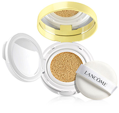 LANCOME Miracle CC Cushion 02 - pohjamaali, joka korjaa mahdolliset puutteet