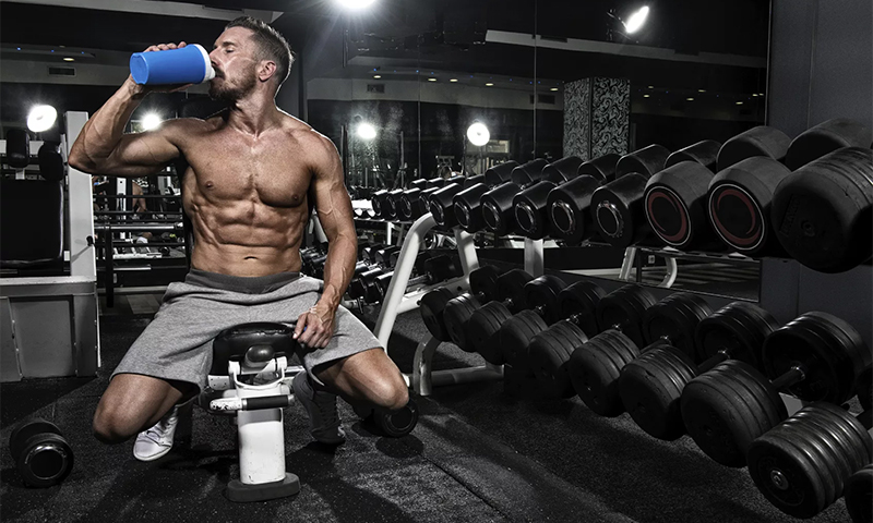 Kas kütlesi kazanmak için protein
