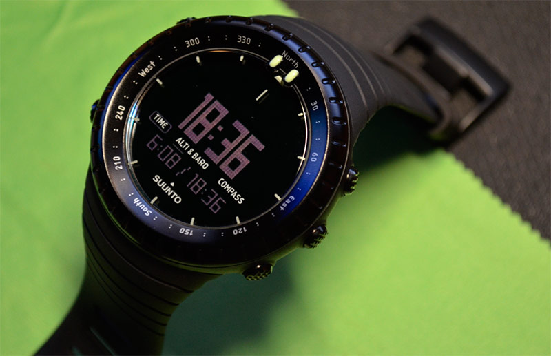 SUUNTO Core Noir Rouge