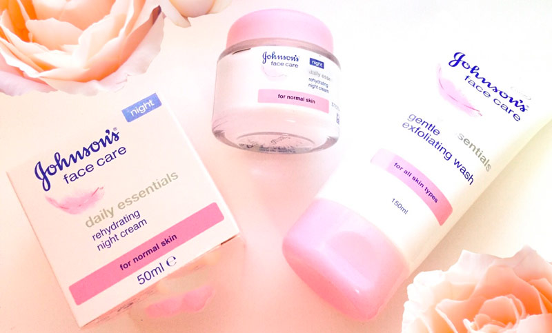 JOHNSONS DAILY Essentials gece kremi
