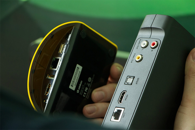 Das Funktionsprinzip und das Gerät der digitalen Set-Top-Box an den Fernseher
