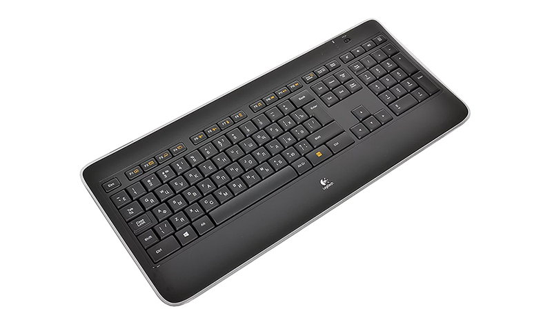 Clavier lumineux Logitech K800 - Polyvalence