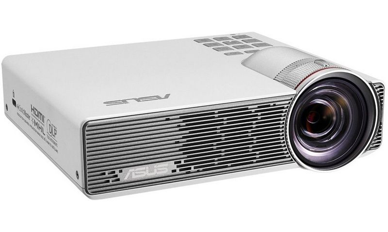 ASUS P3B - for mobile presentasjoner