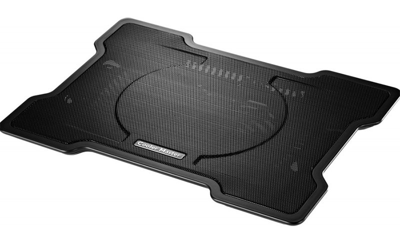 Cooler Master NotePal X-Slim - der dünnste Stand mit aktiver Kühlung