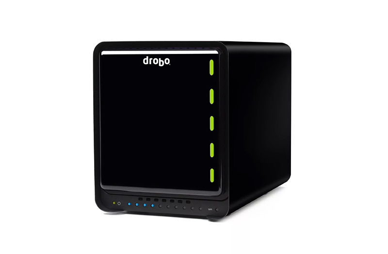 Drobo 5N - farklı hacimli diskler için deneysel NAS