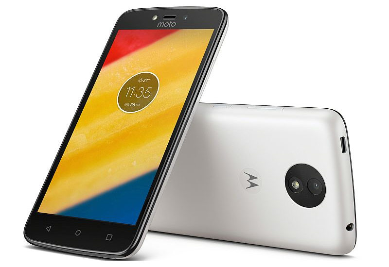 Moto C Plus - a munkafolyamat a költségvetési szegmensből